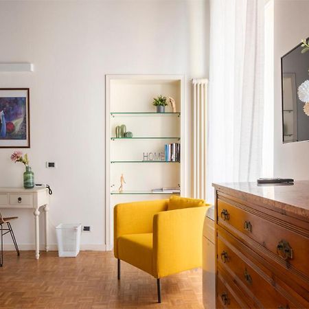 Charming Joivy Flat Next To Duomo Di Como Eksteriør bilde